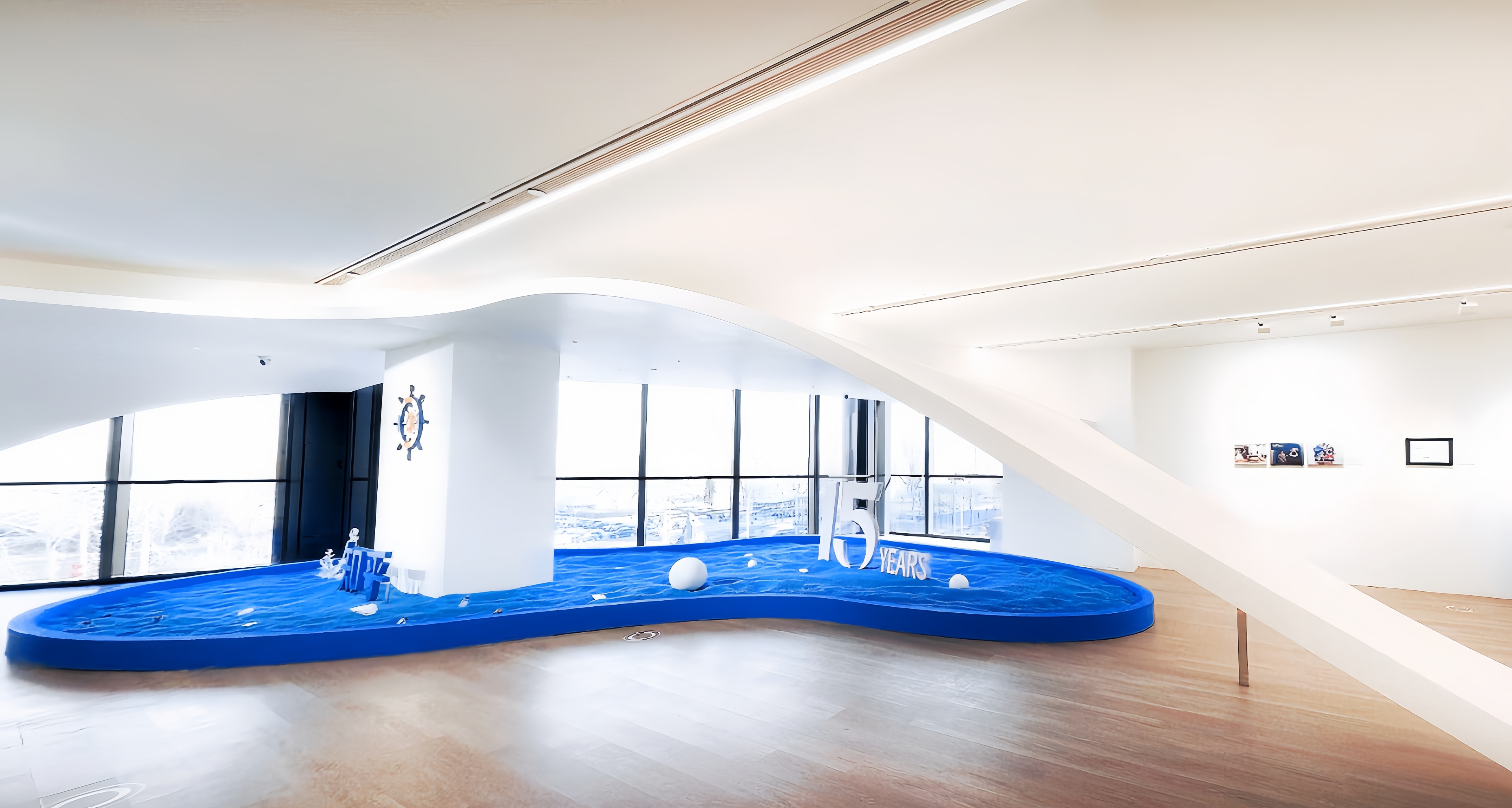 如视×知乎15周年主题展：用VR，留住15年流动的「经验」