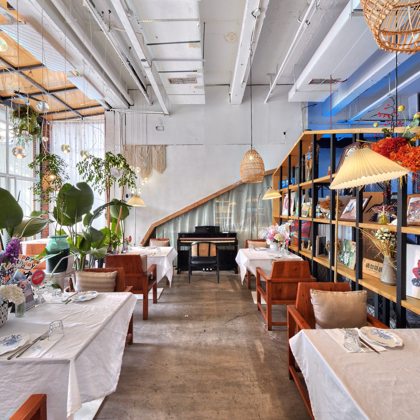 而绘空中花园·10年西餐厅（春熙路店）
