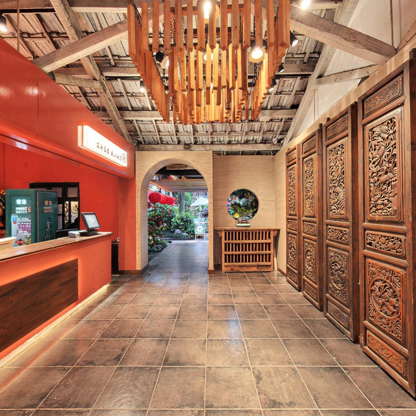山茶花开·满院（煤机厂店）