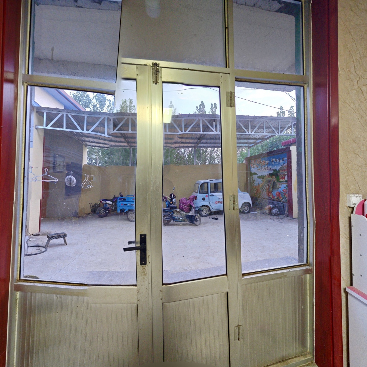 opening-bg-image