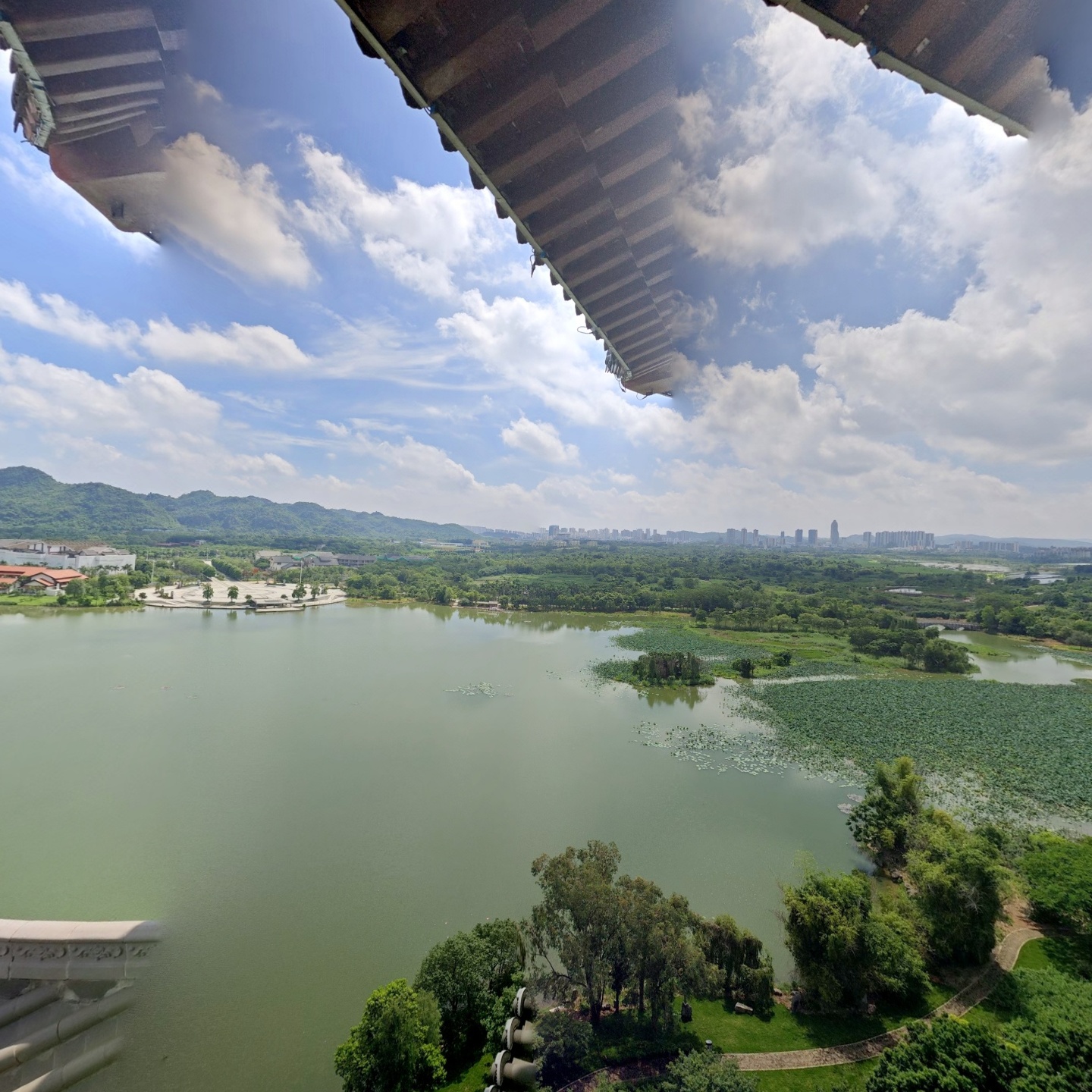 兴隆阁楼顶