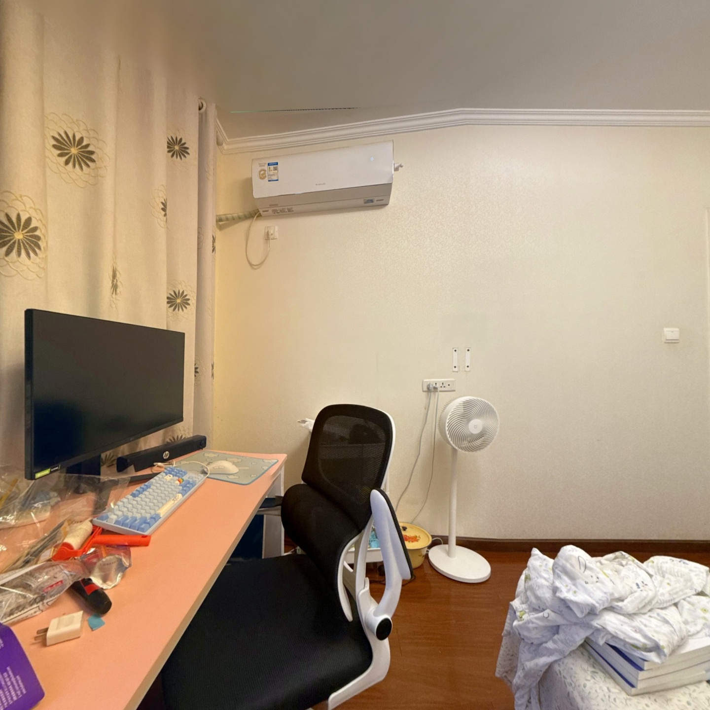 opening-bg-image