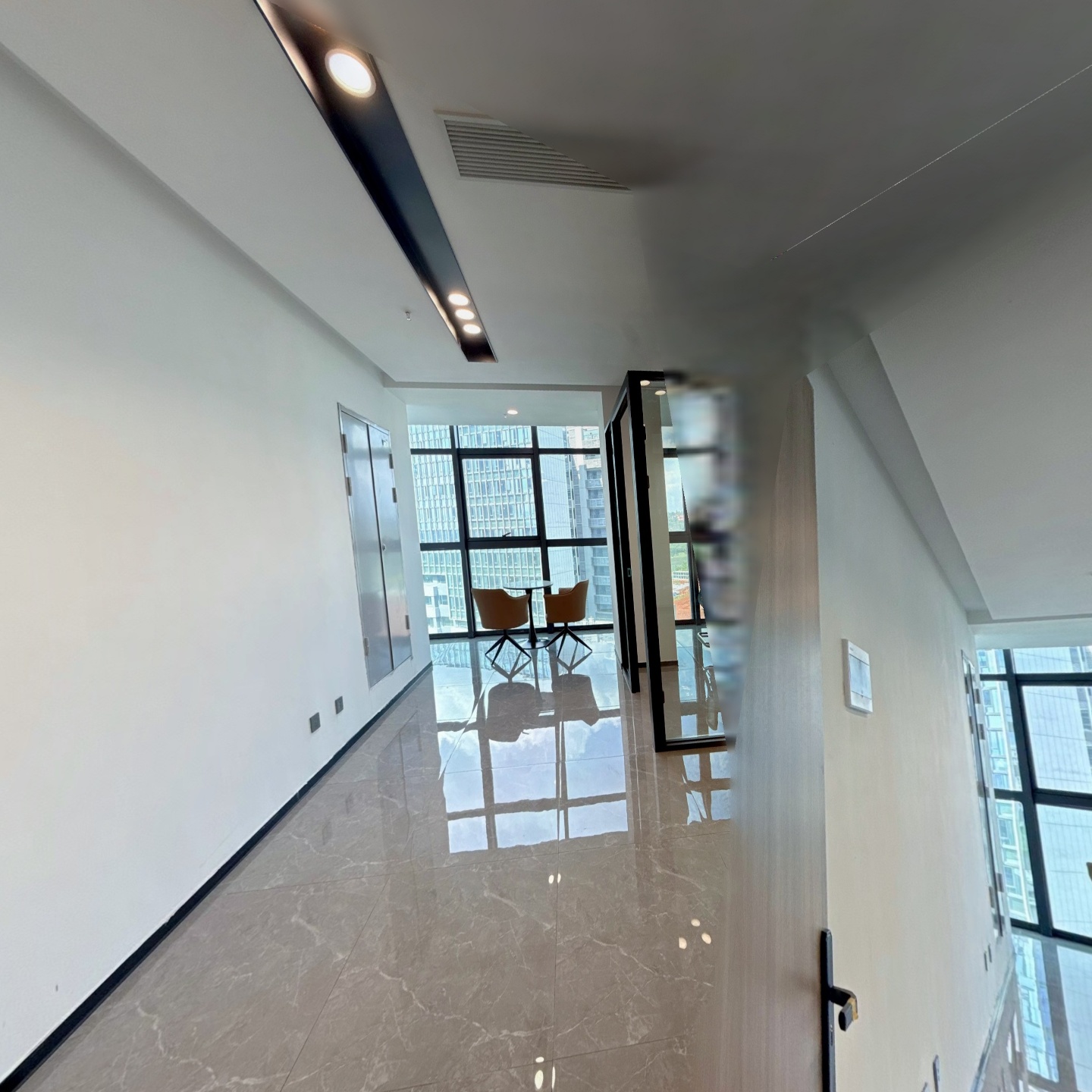 8F 802 48m²，朝向：东北