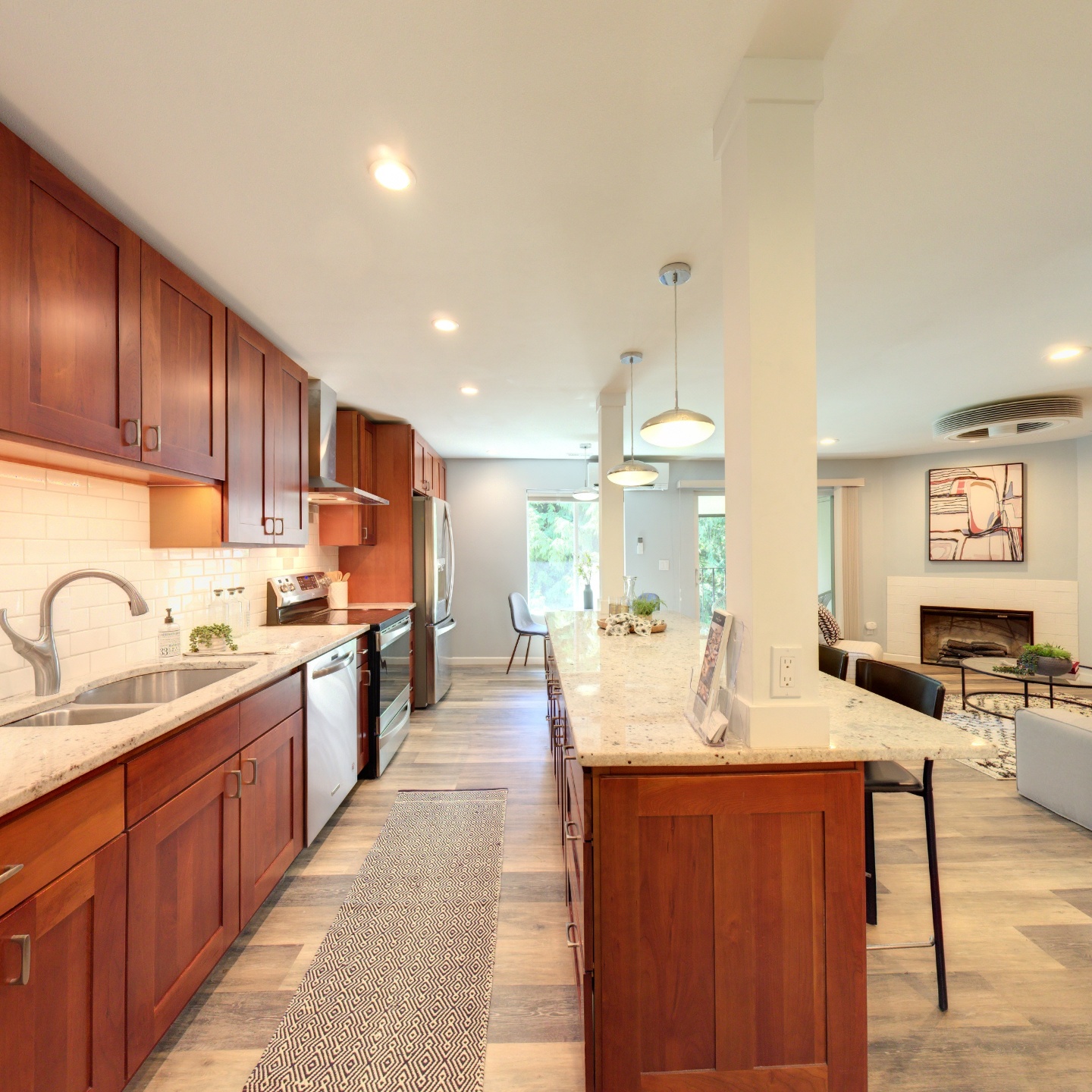 11637 100th Ave NE Unit: 1C